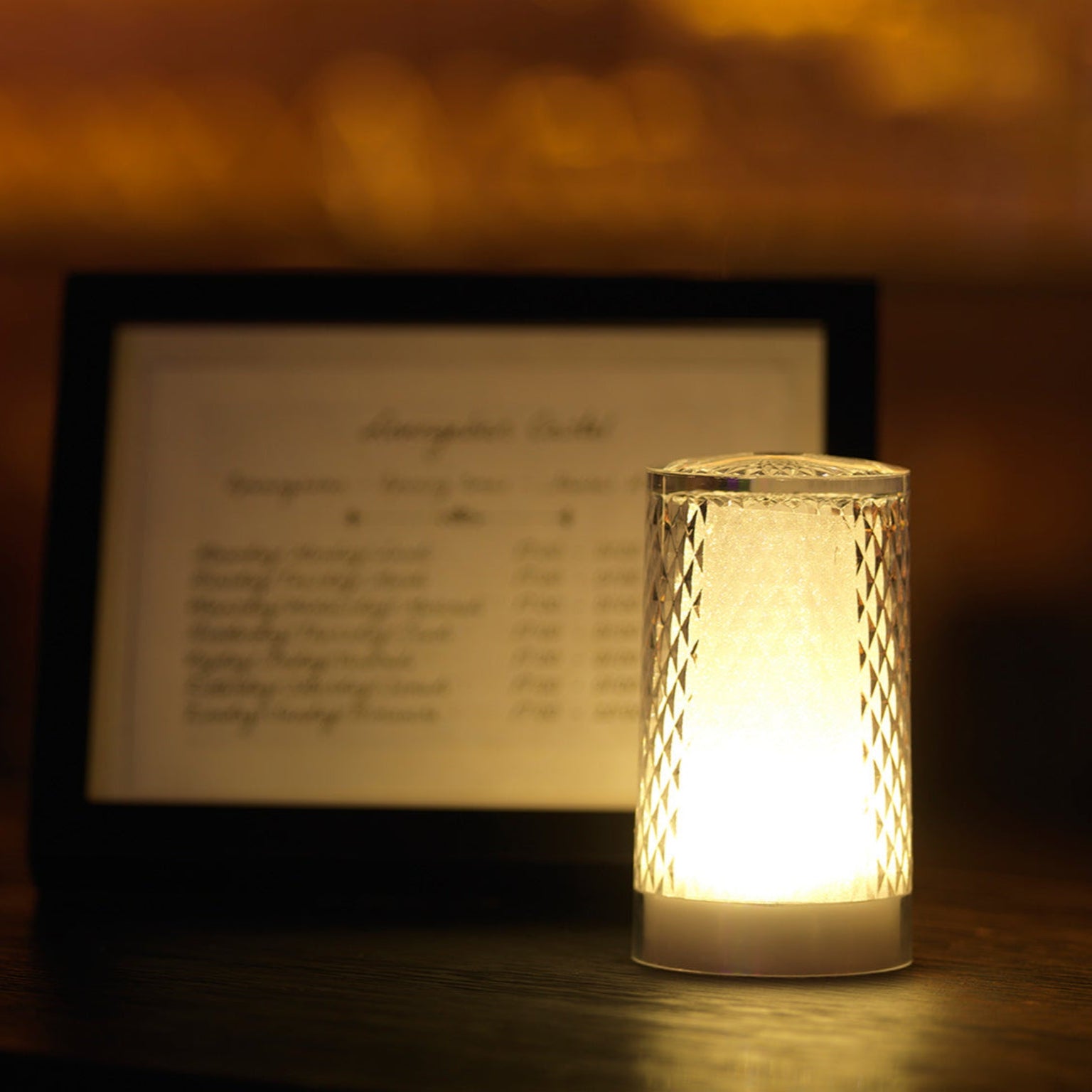 Lampe LED DJOBIE en verre acrylique poli – design vintage
