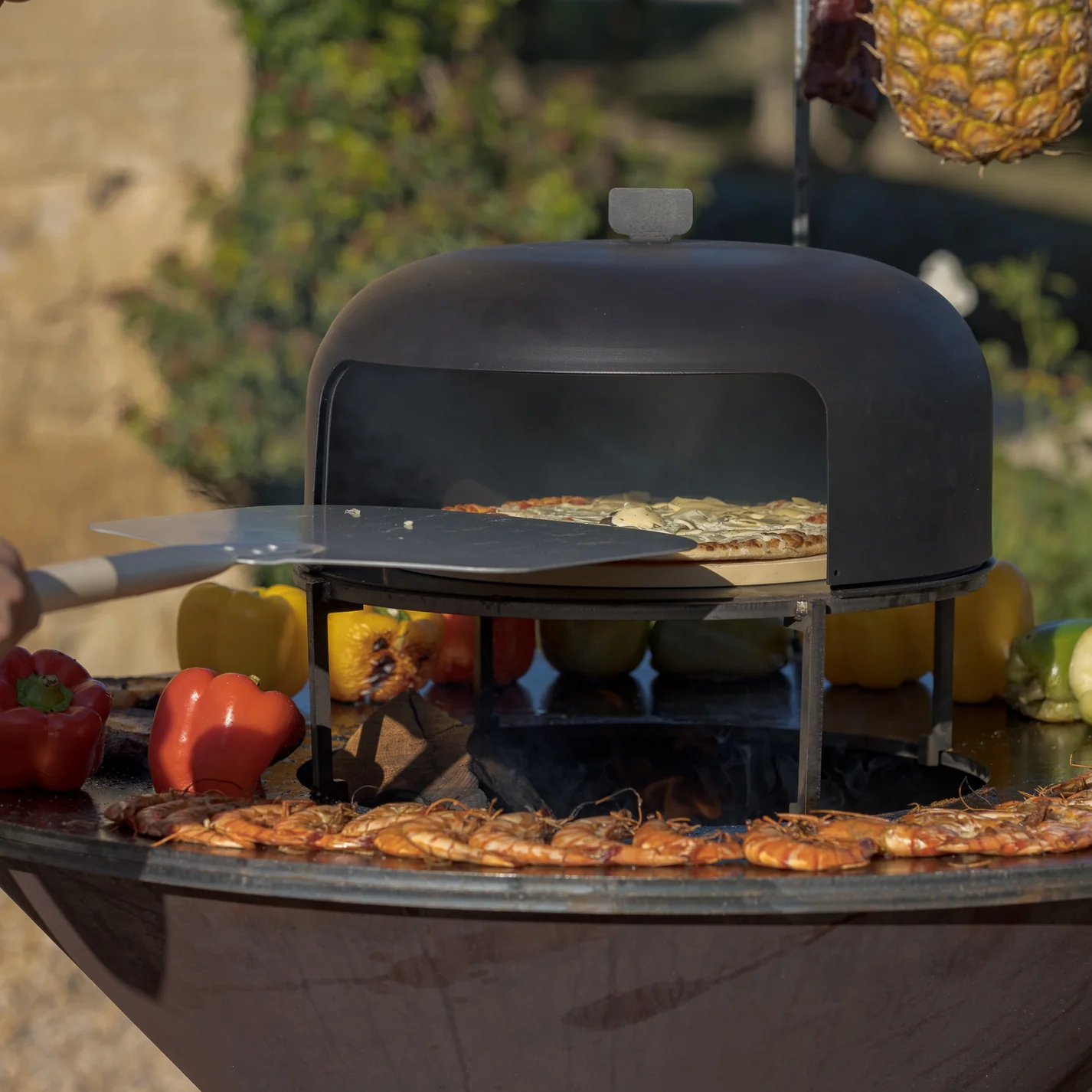 Four à pizza pour brasero Firten – Double cloche et pierre réfractaire.