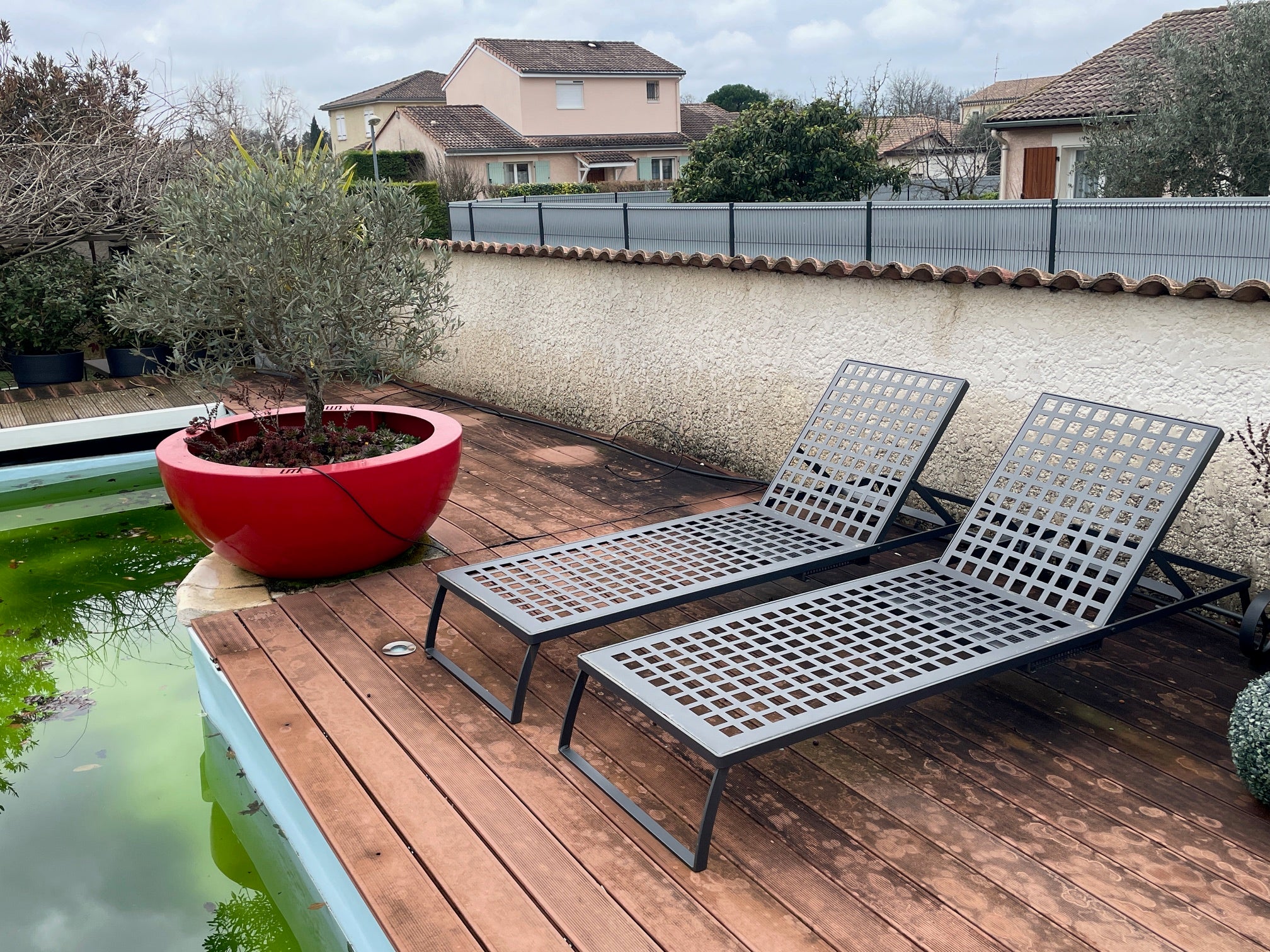 HEDONI Totem Hemisphèrique