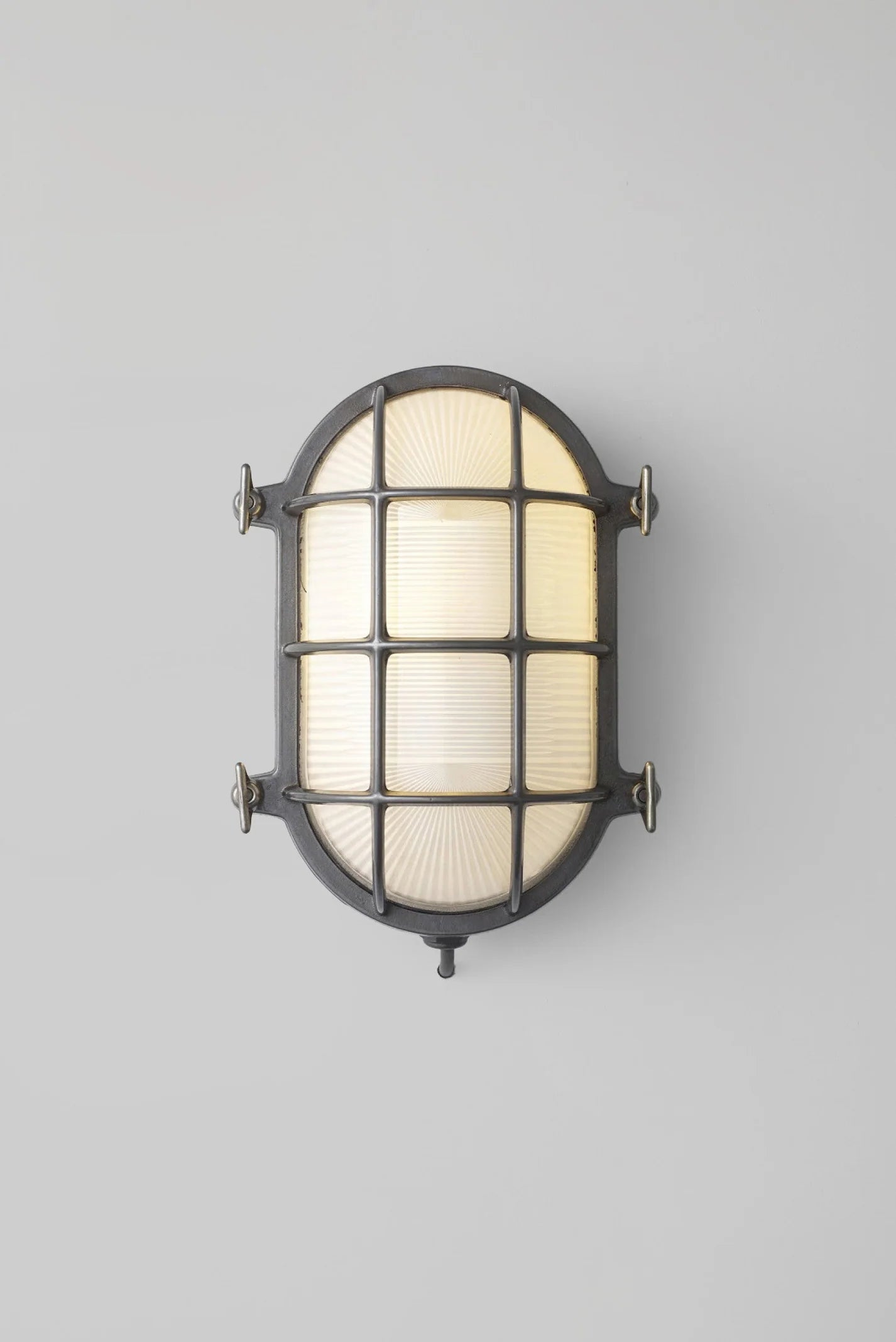 Hublot Oval en Laiton 7034