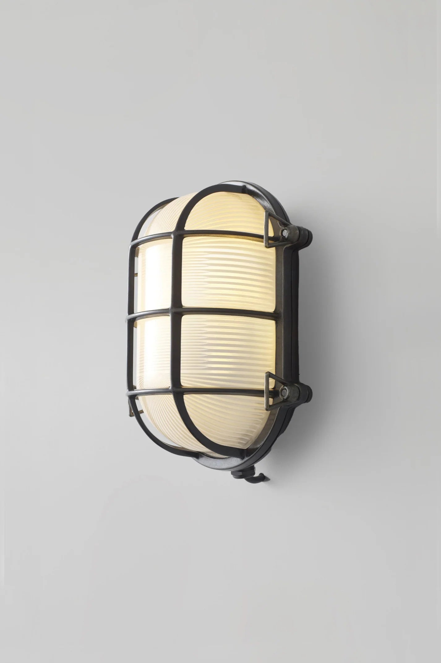 Hublot Oval en Laiton 7034