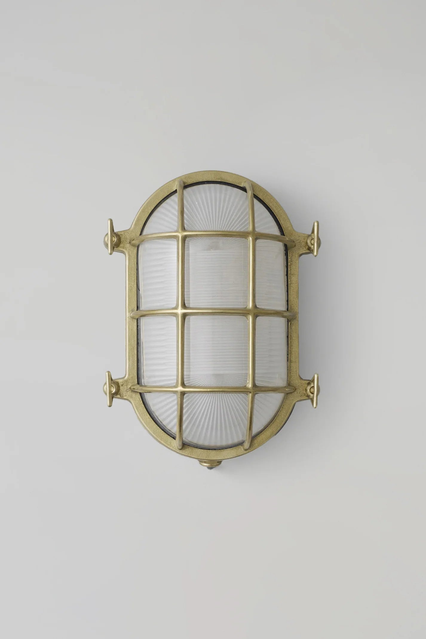 Hublot Oval en Laiton 7036