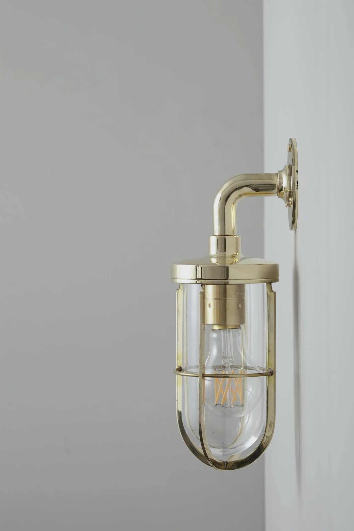 Applique Weatherproof Ship's Well Glass