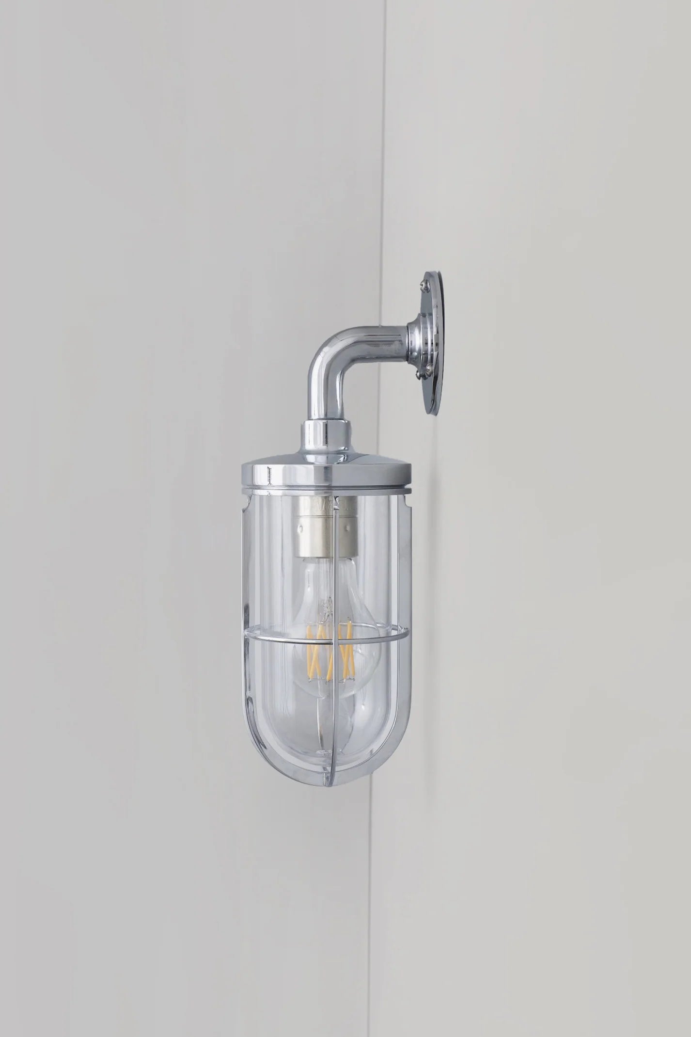 Applique Weatherproof Ship's Well Glass