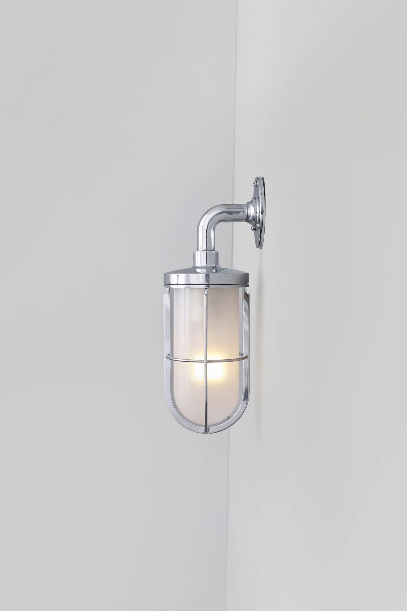 Applique Weatherproof Ship's Well Glass