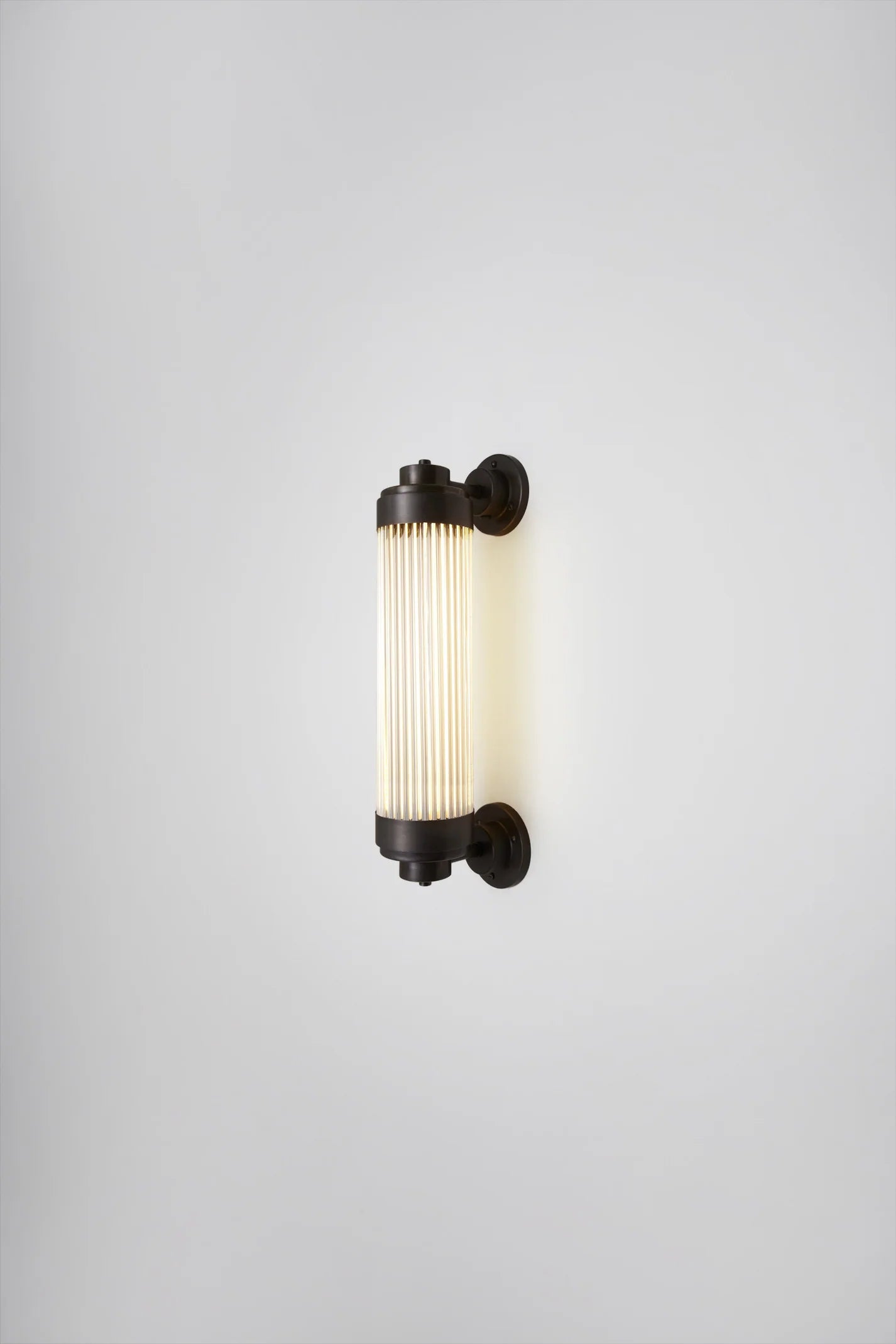 Applique Pillar Offset LED