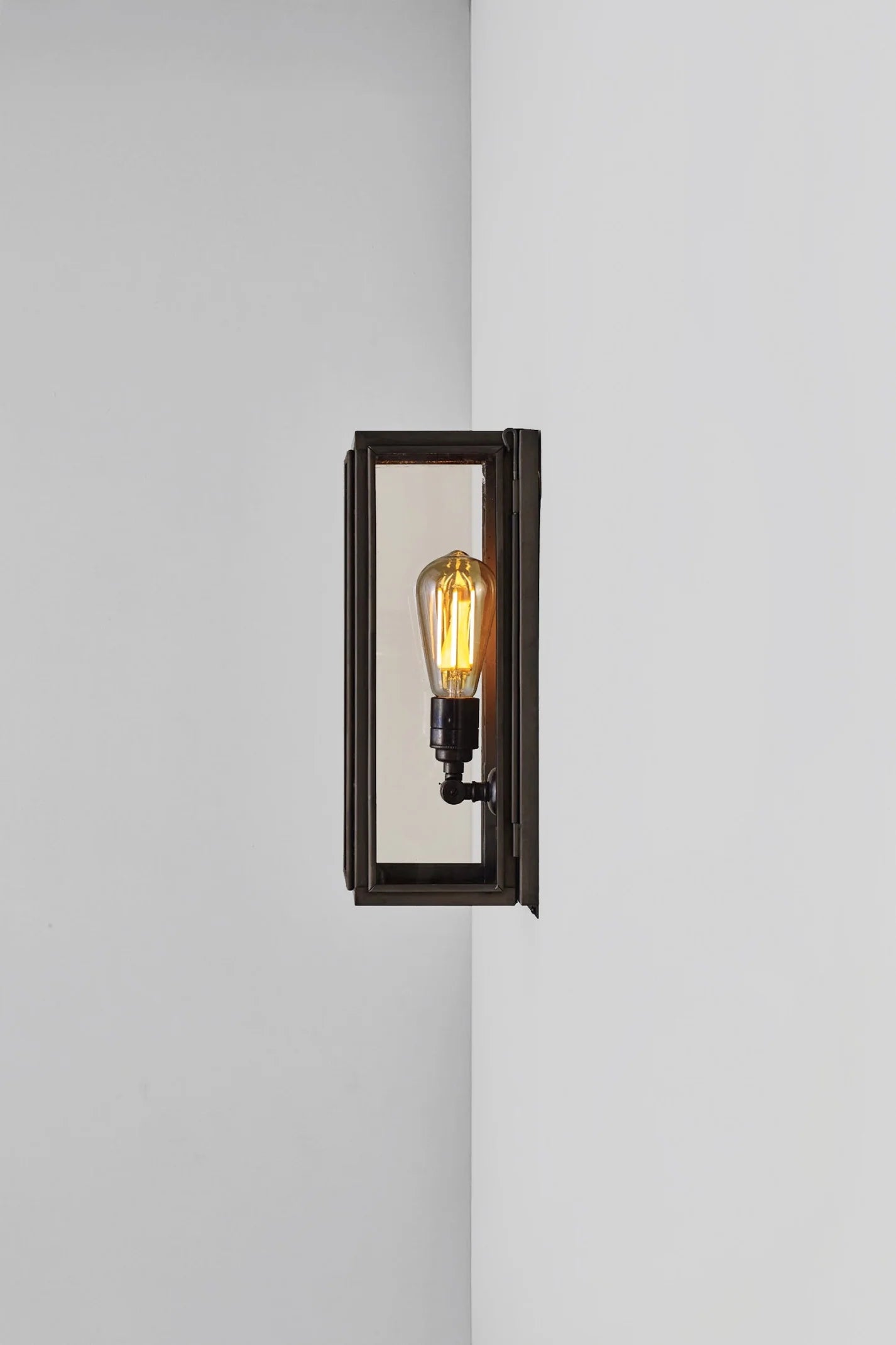 Applique Narrow Box 7649