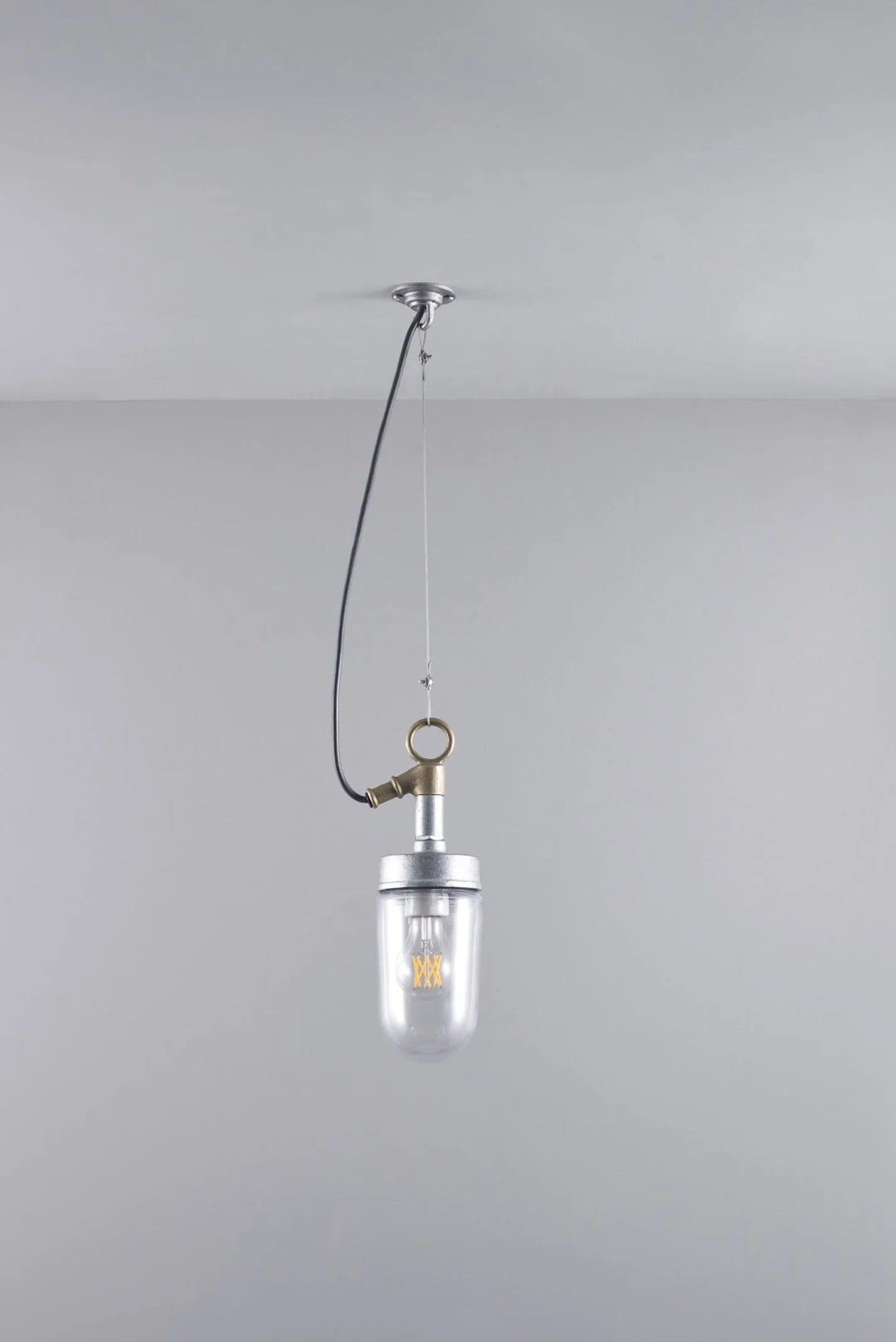 Suspension Well Glass 7679 IP44