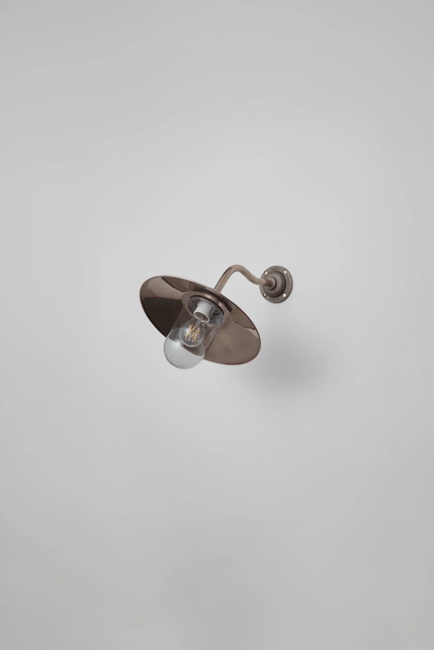 Applique coudée d'extérieure, 45°, Fixation murale simple 7680