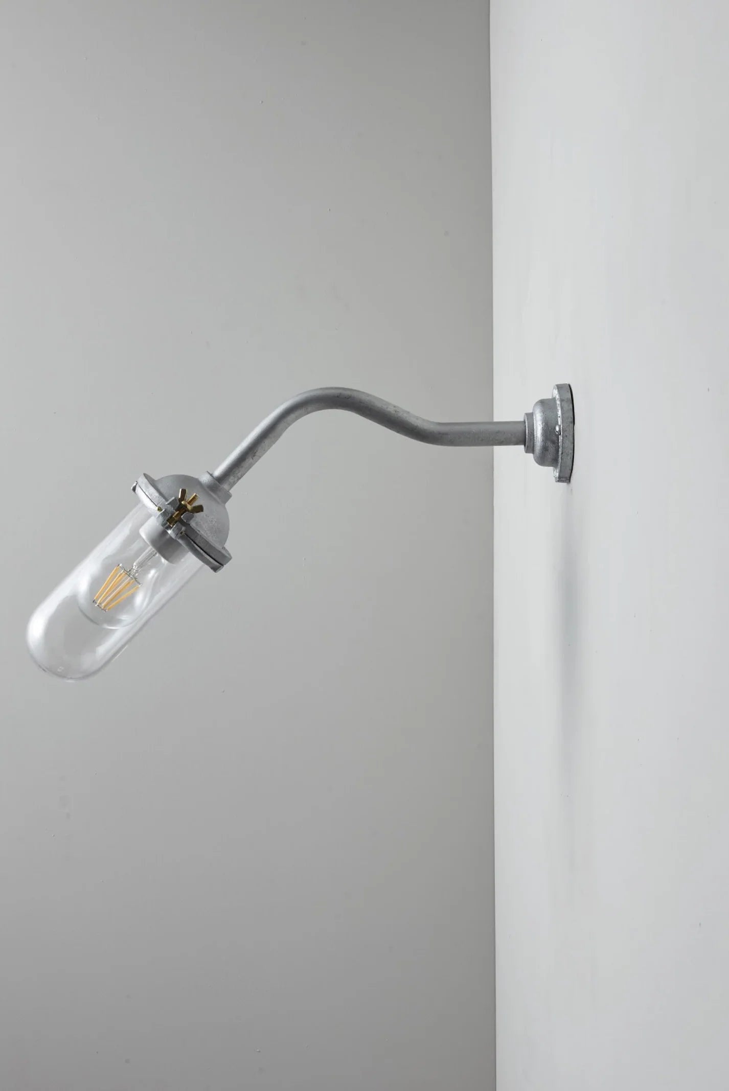 Applique coudée d'extérieure, sans réflecteur, 45°, Fixation murale simple 7684