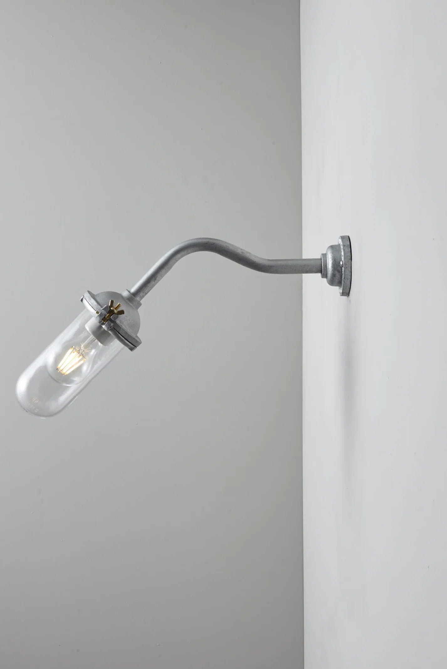 Applique coudée d'extérieure, sans réflecteur, 45°, Fixation murale simple 7684