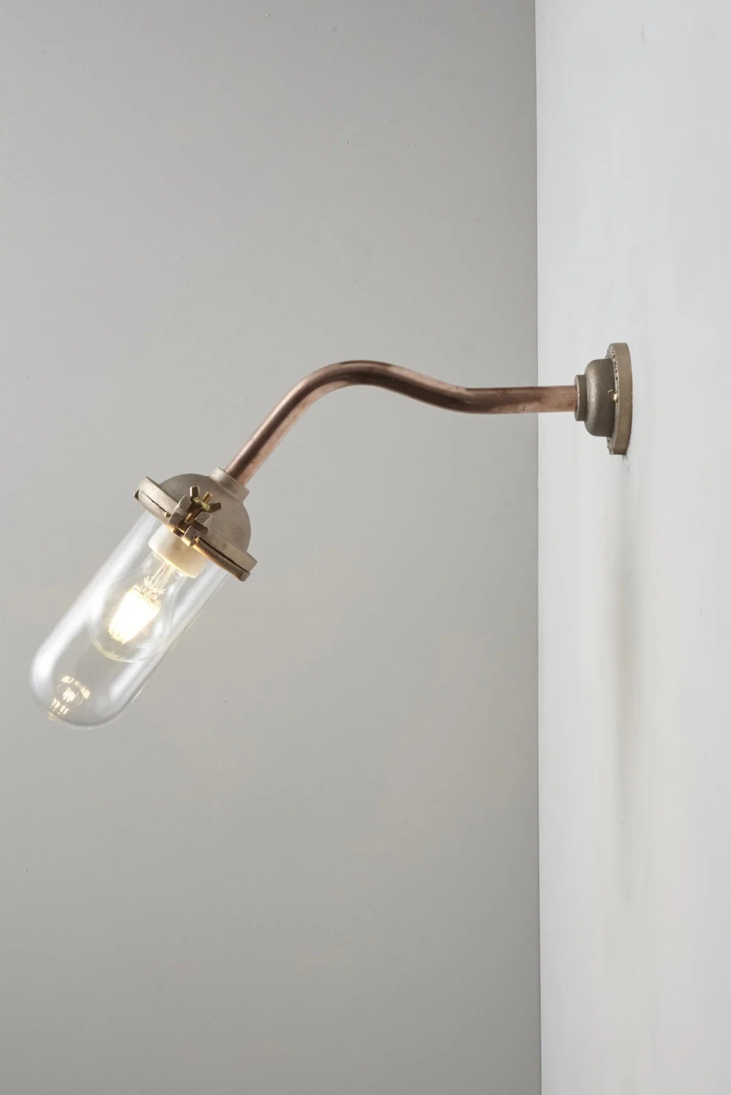 Applique coudée d'extérieure, sans réflecteur, 45°, Fixation murale simple 7684