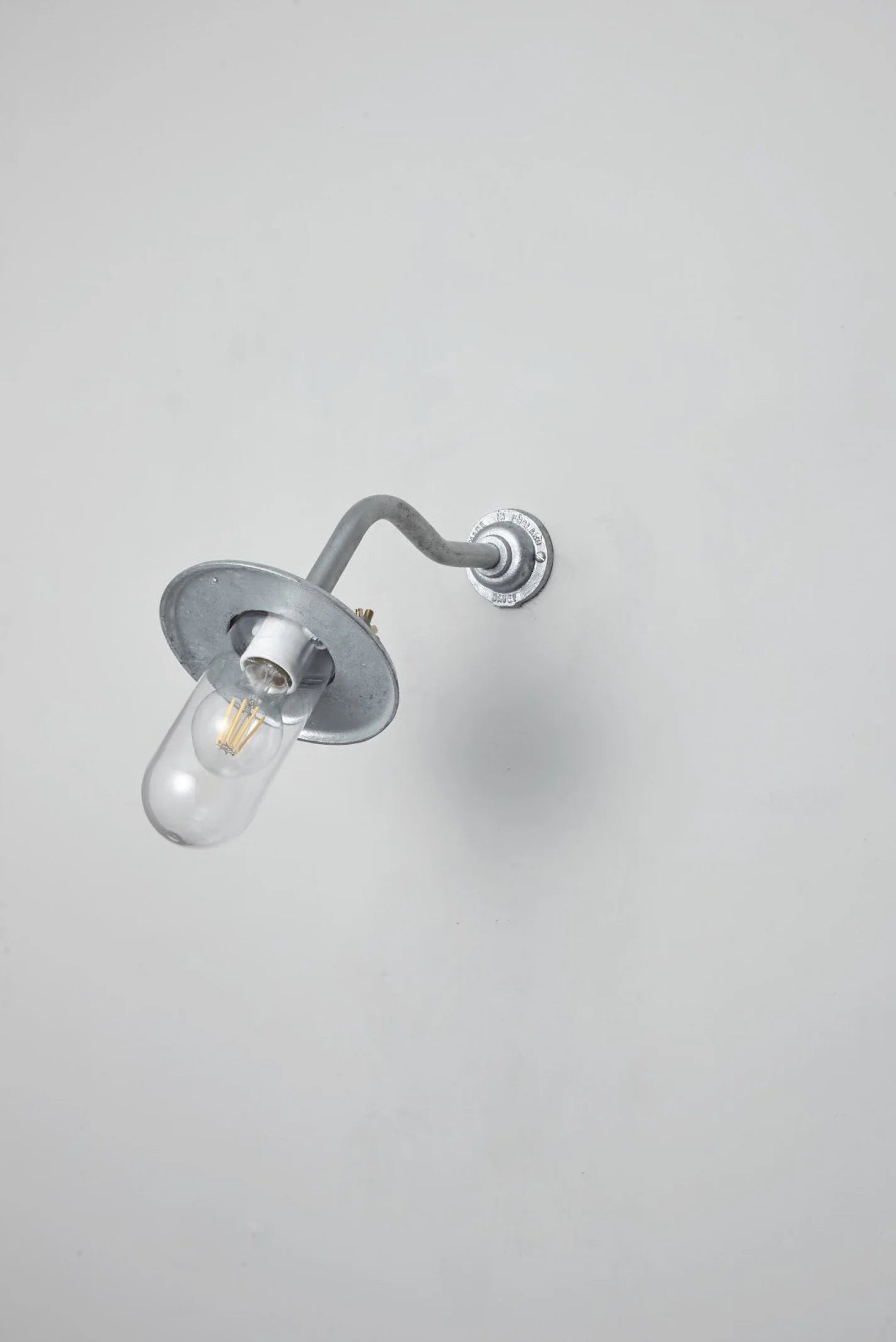 Applique coudée d'extérieure, 45°, Fixation murale simple 7685