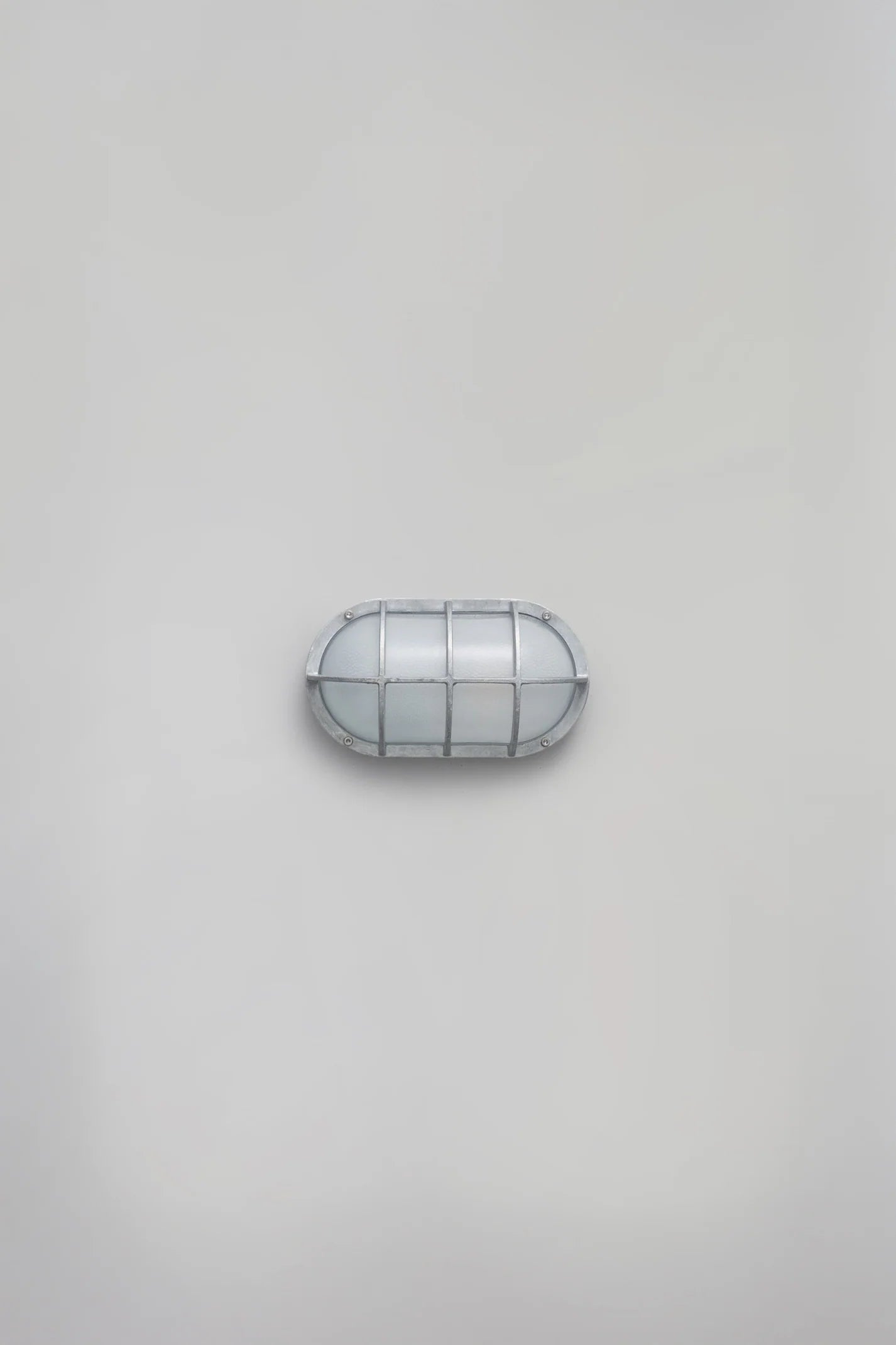 Hublot Oval en Aluminium 8122