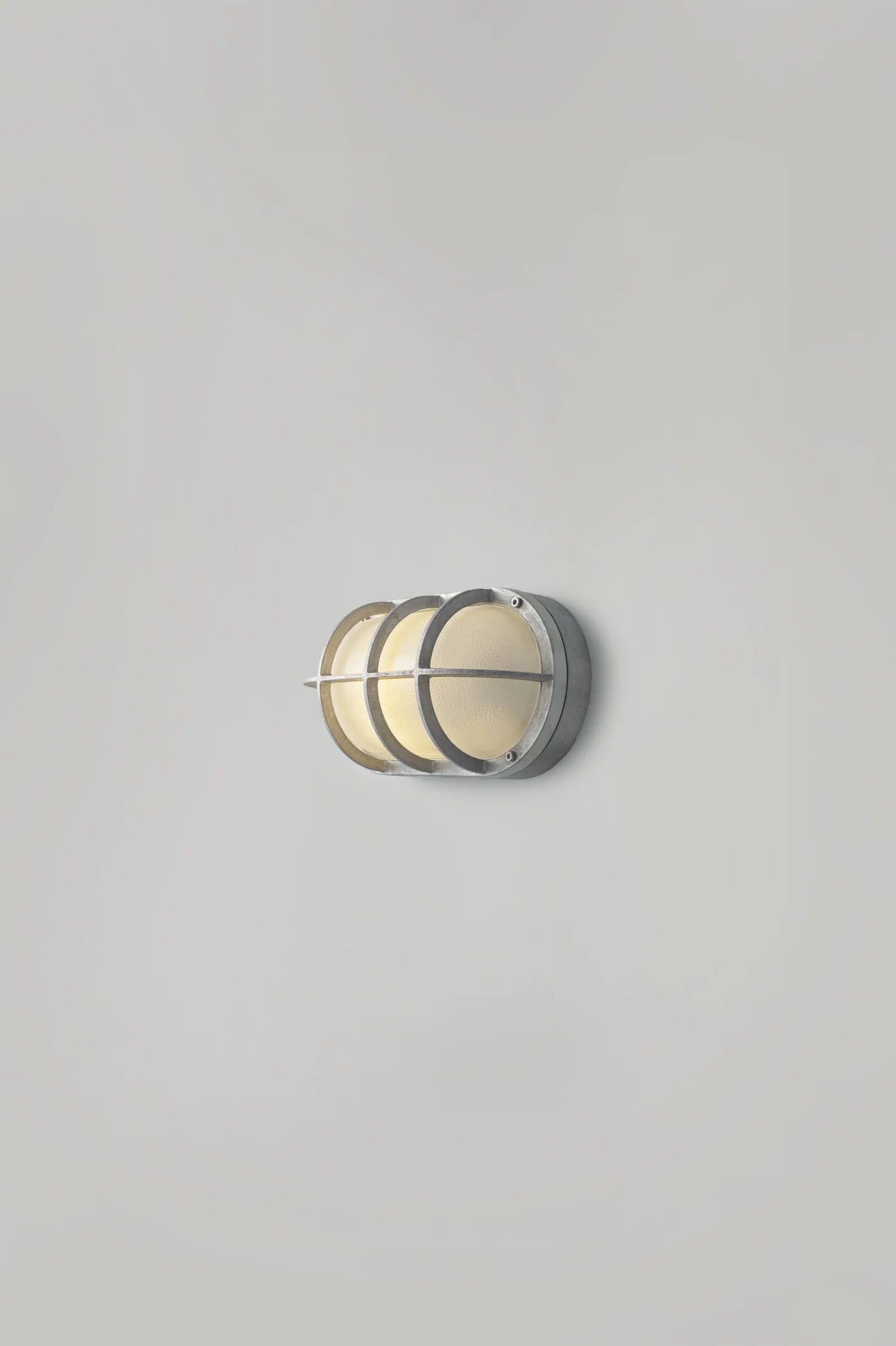 Hublot Oval en Aluminium 8122