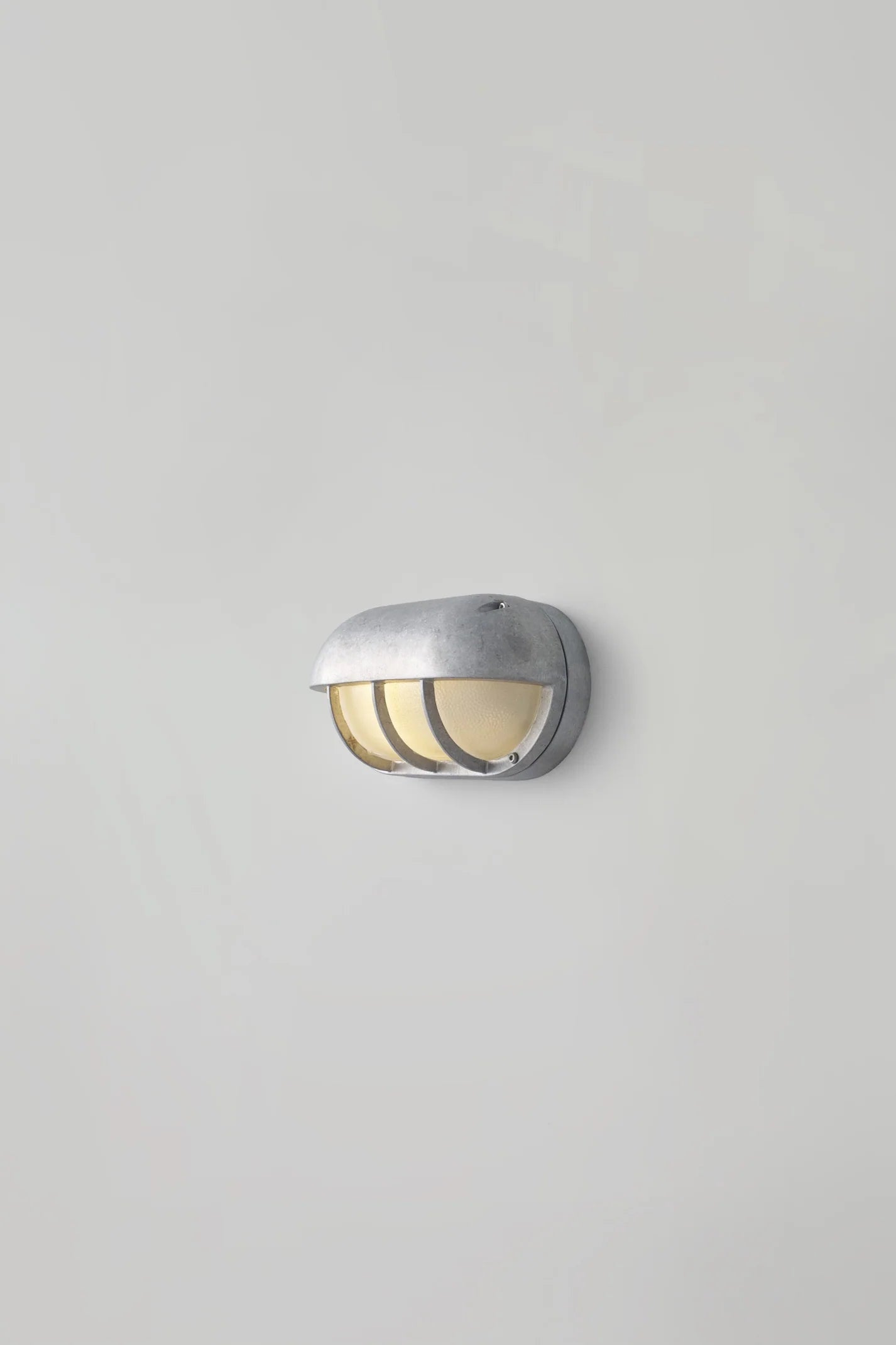 Hublot Oval en Aluminium 8125