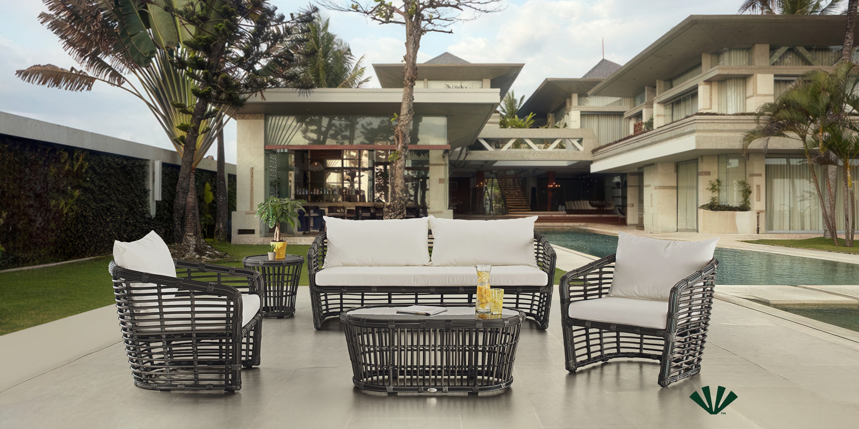 Ensemble lounge extérieur complet – SYMI avec canapé et fauteuils.