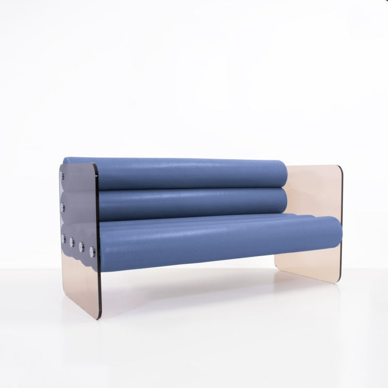 Canapé design MW01 – Parois en PMMA coulé bronze, assise en mousse Soshagro