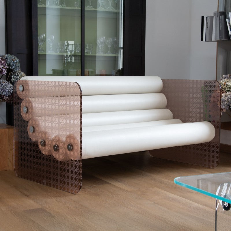 Canapé design MW02 "Cannage" – Parois en PMMA coulé, assise en mousse