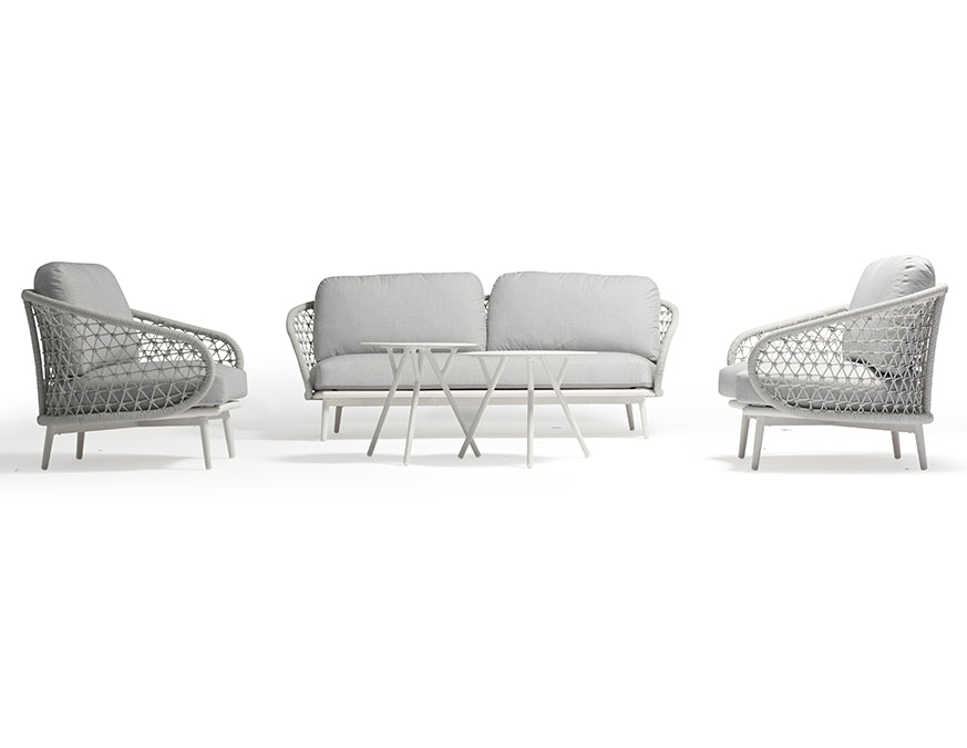 Canapé CUDDLE 3 places Light Grey en composition de salon — canapé seul, fauteuils et tables non inclus