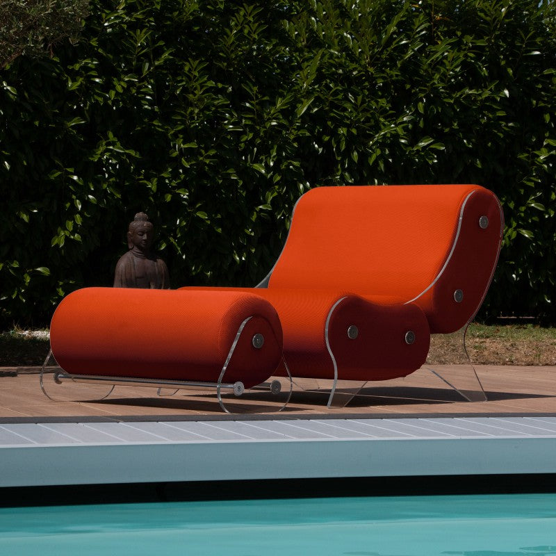 Ensemble MW06 Fauteuil et pouf design – parois en PMMA coulé, assise en mousse alvéolaire