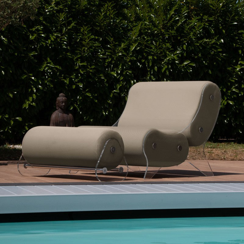 Ensemble MW06 Fauteuil et pouf design – parois en PMMA coulé, assise en mousse alvéolaire