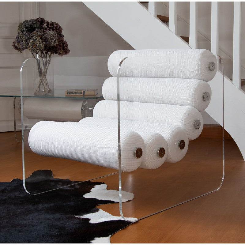 Fauteuil design MW02 – Parois en PMMA coulé, assise en mousse alvéolaire et tissu 3D