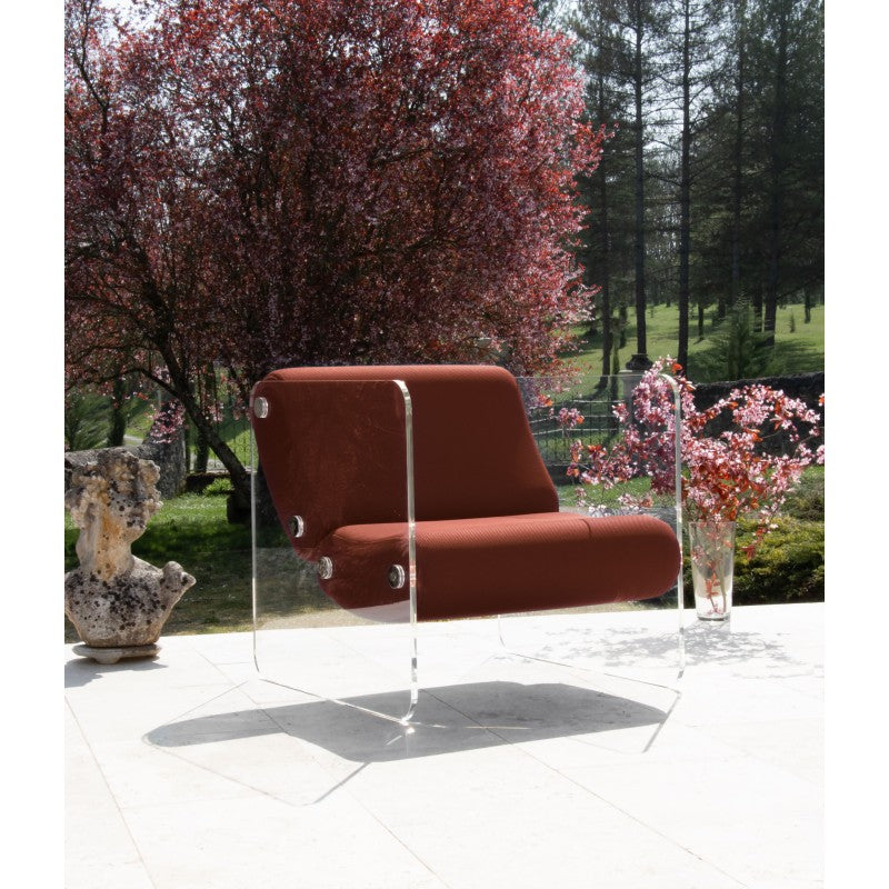 Fauteuil design MW08 – Parois en PMMA coulé, assise en mousse alvéolaire