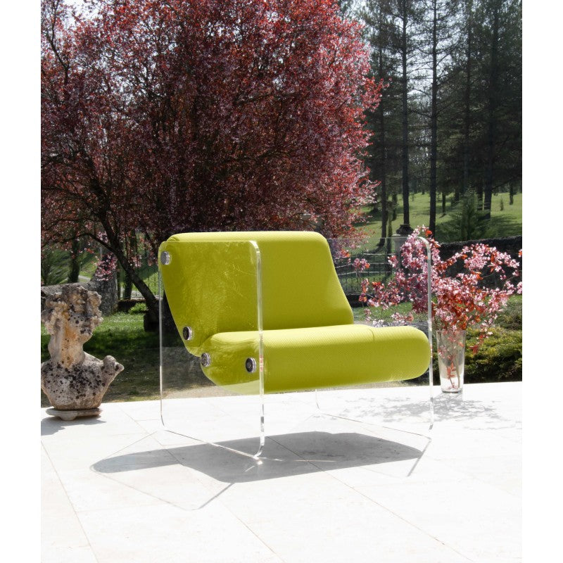 Fauteuil design MW08 – Parois en PMMA coulé, assise en mousse alvéolaire