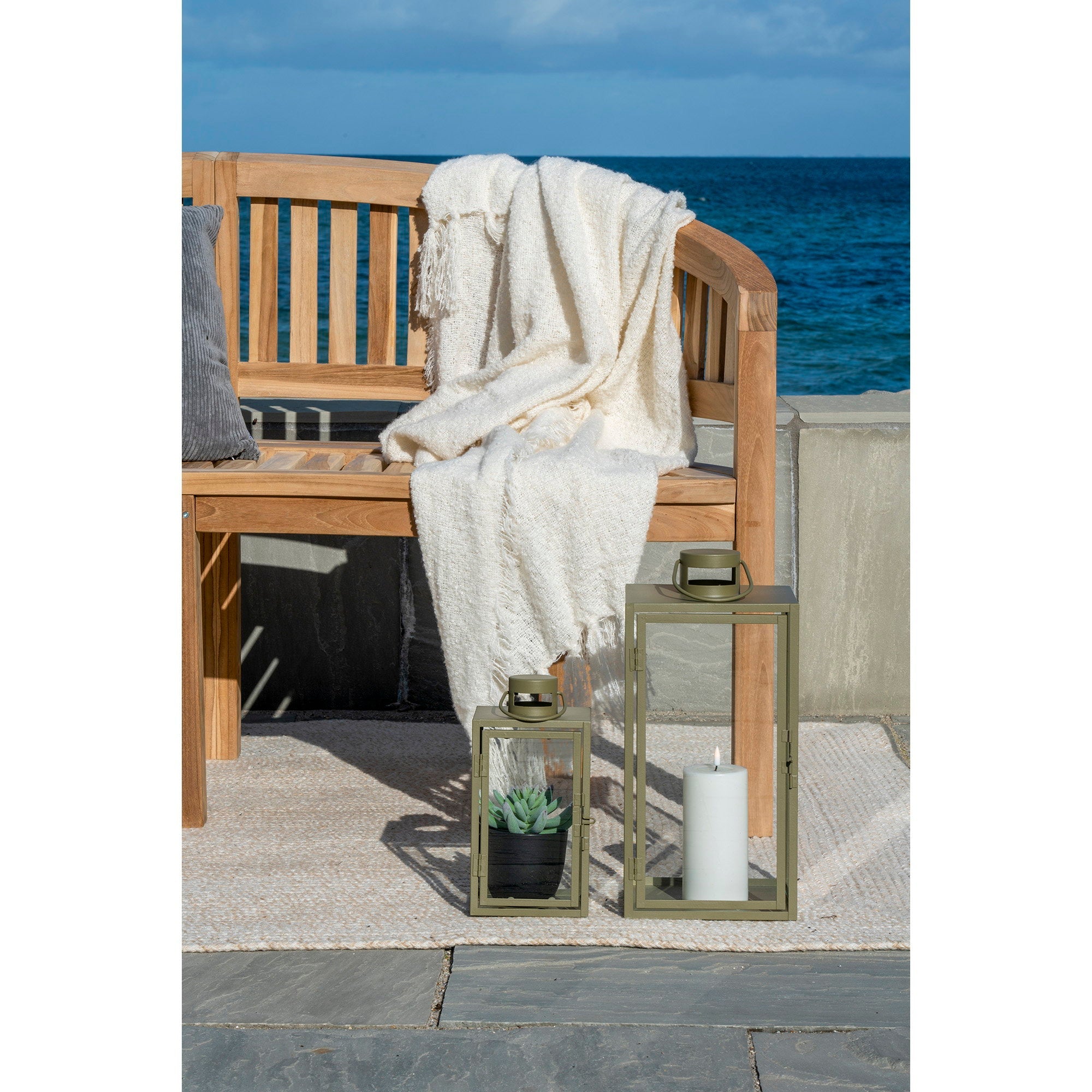 Lot de 2 lanternes CORFU en acier vert et verre – vue complémentaire