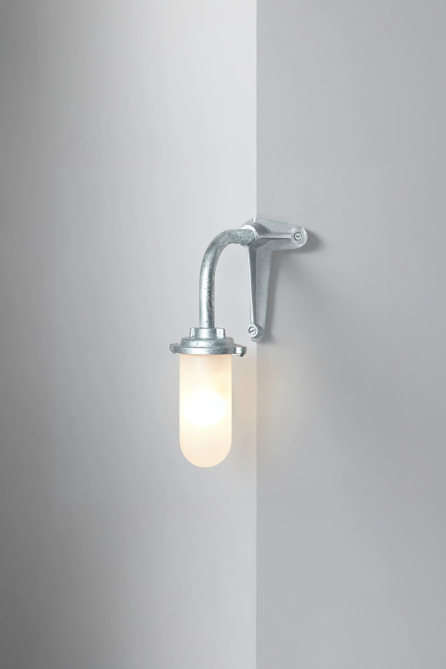 Applique coudée, 60W, Fixation murale simple 7672