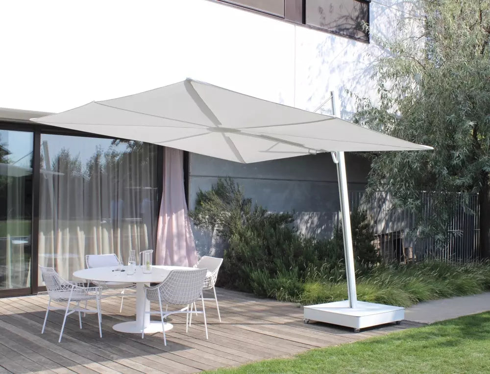 Versa UX Architecture 80° offset parasol
