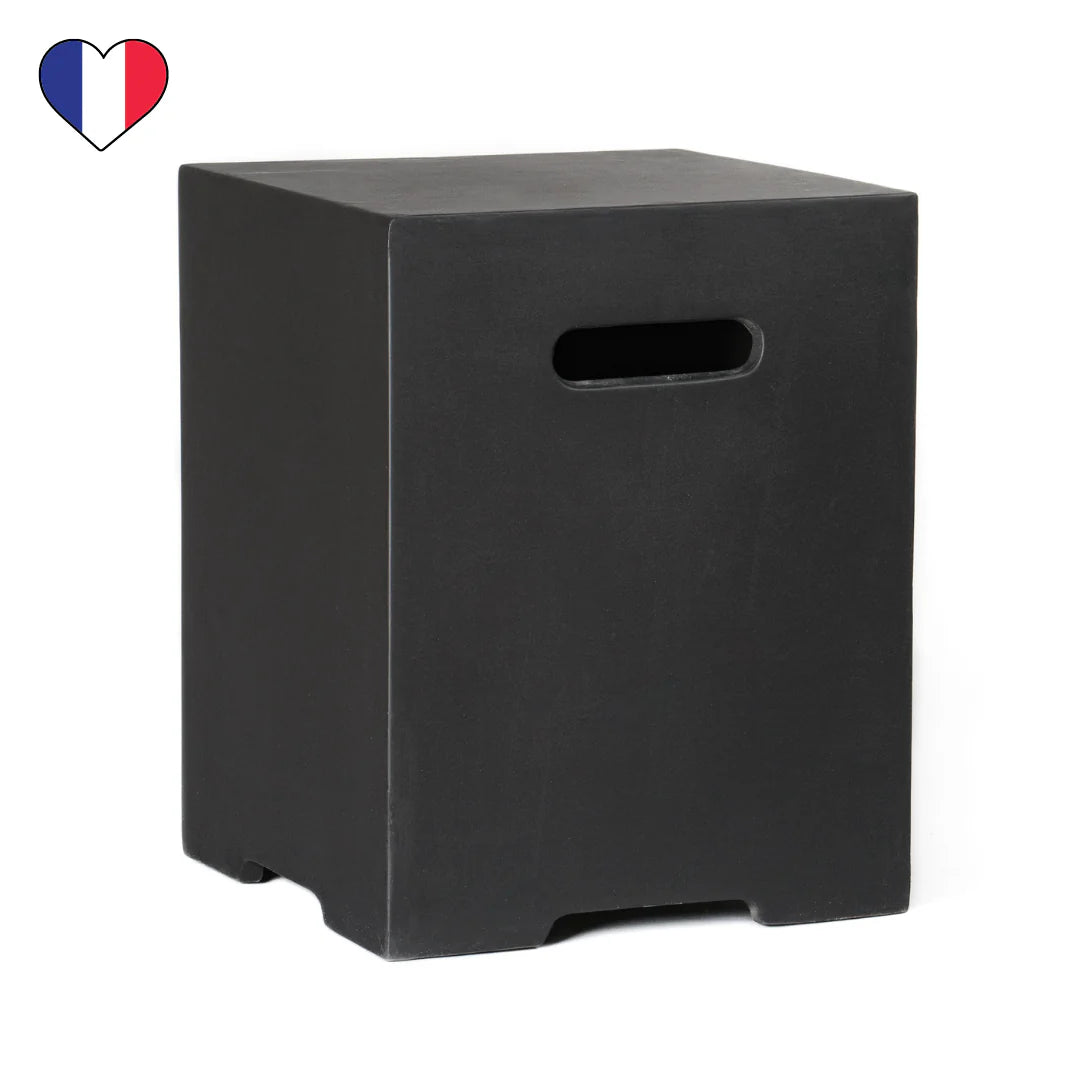 Smooth square bottle chest