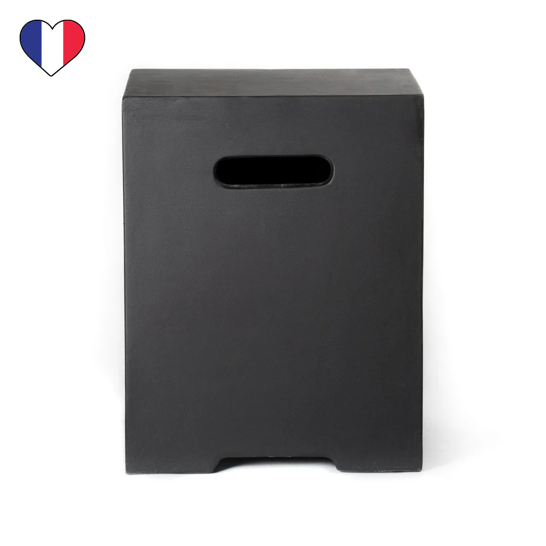 Smooth square bottle chest