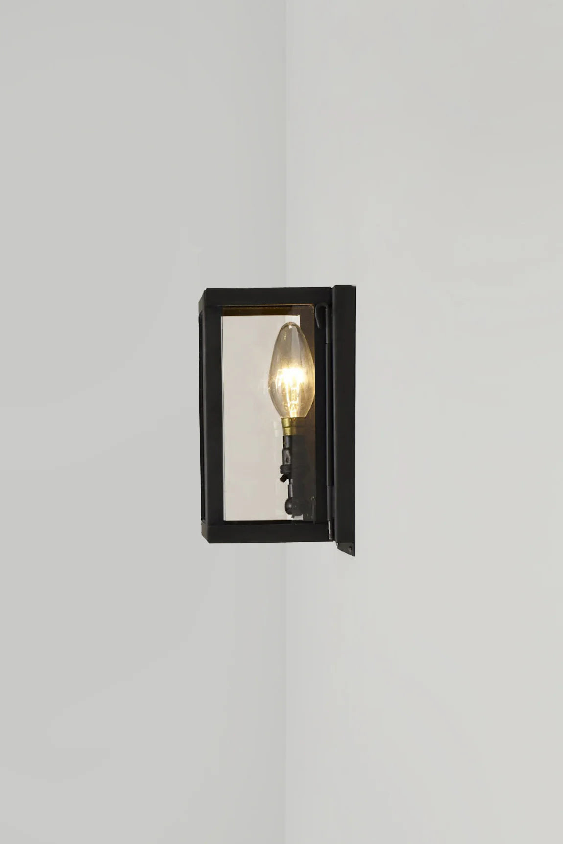 Applique Miniature Box 7643