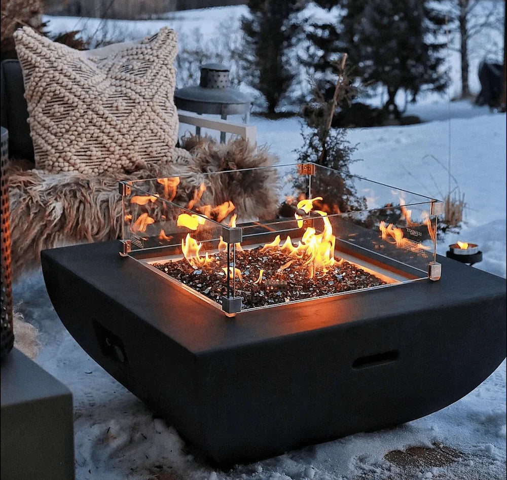 MANHATTAN Fire Pit Table Set with Protective Screen