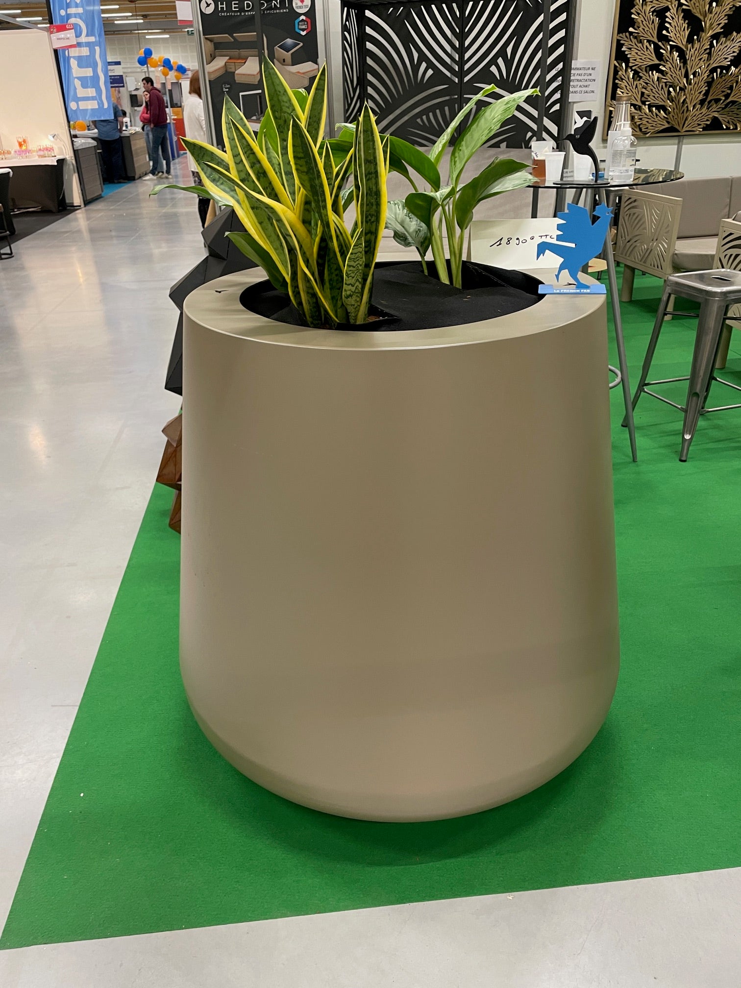 HEDONI JARE Planter 