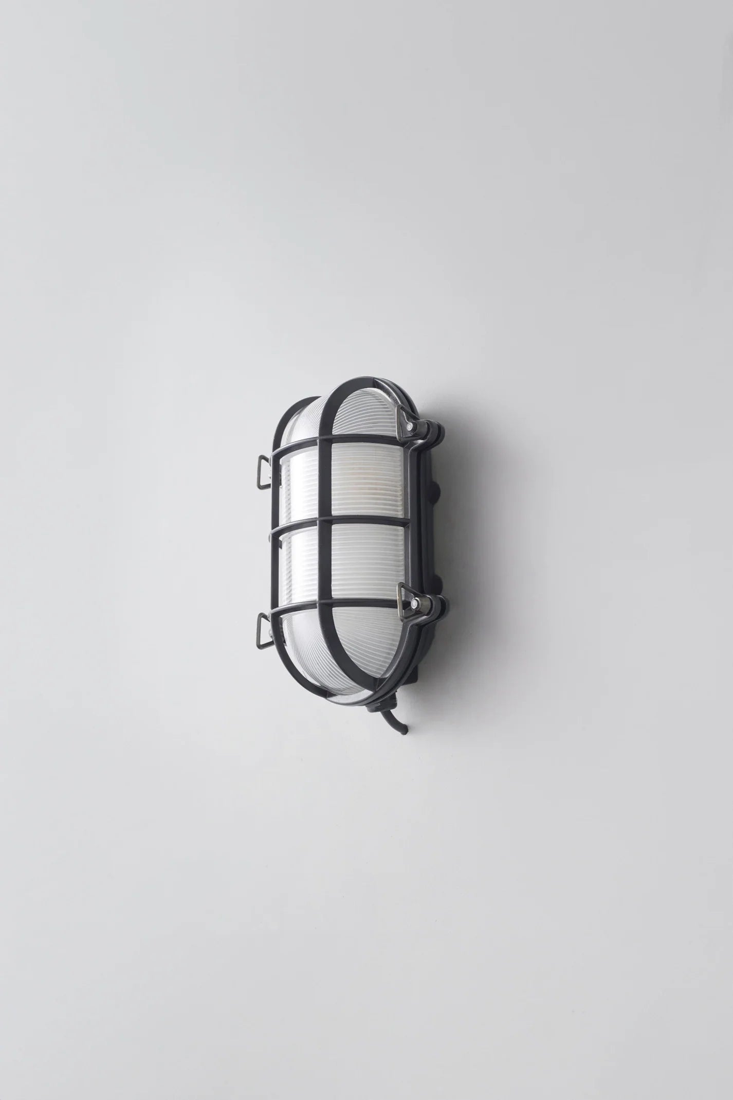 Hublot Oval en Laiton 7035