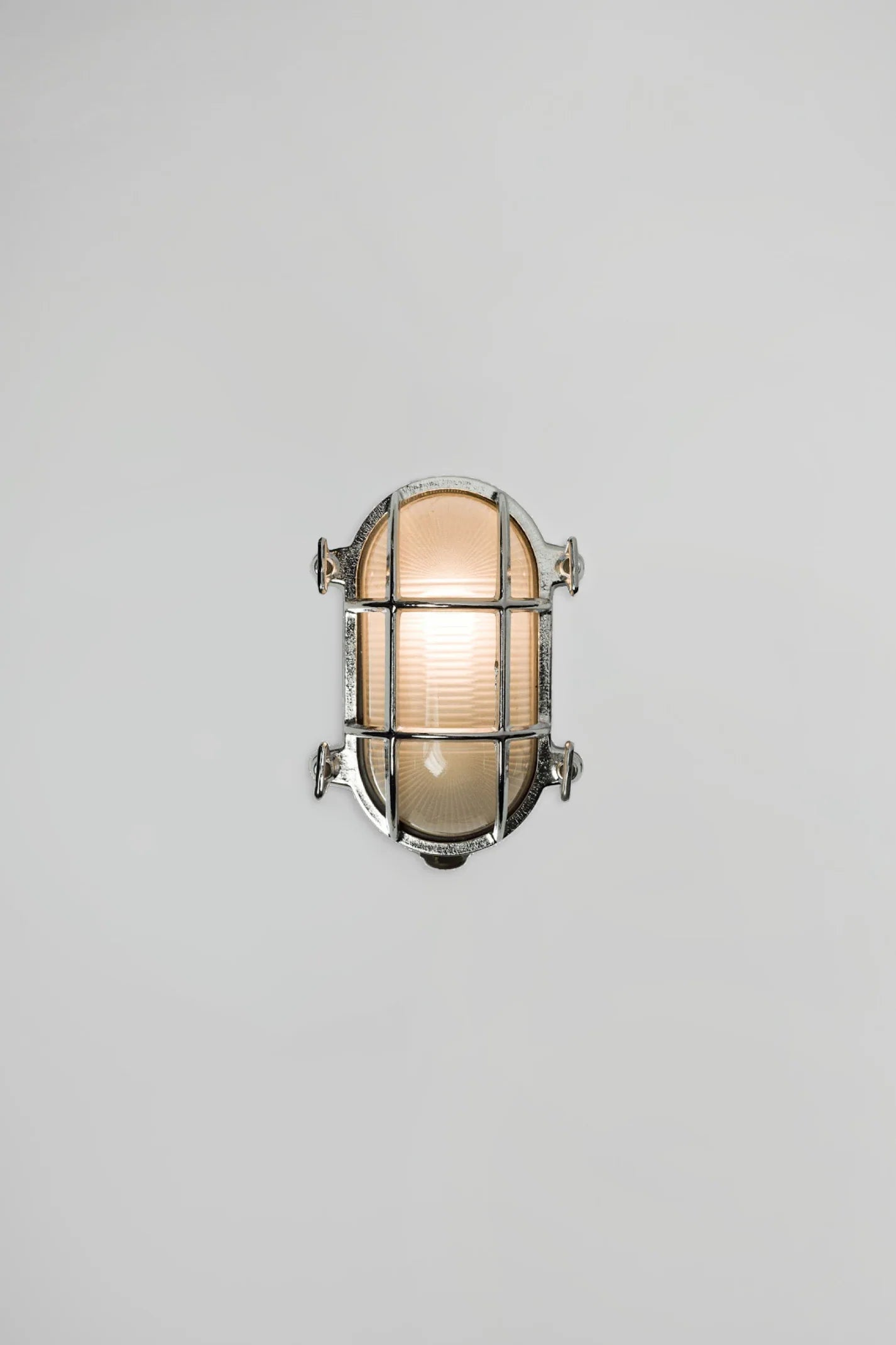 Hublot Oval en Laiton 7036