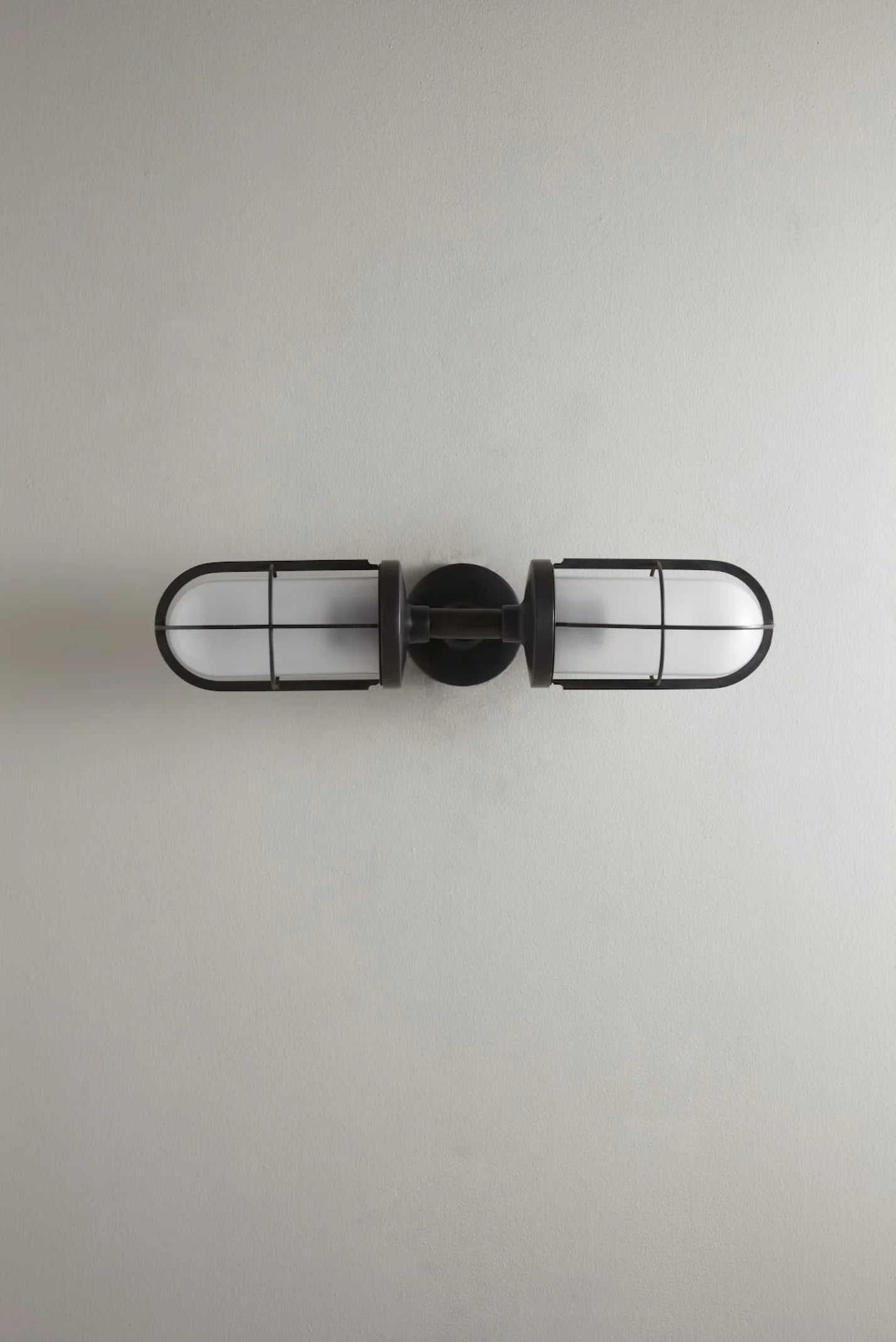 Applique Double Weatherproof Ship's Well Glass