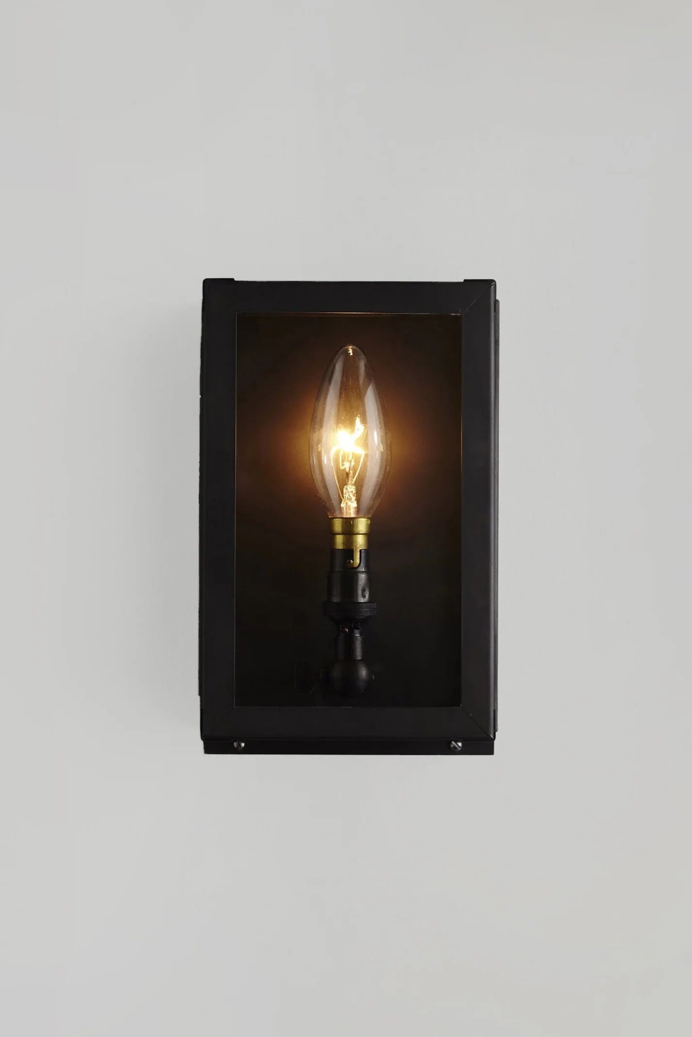 Applique Miniature Box 7643