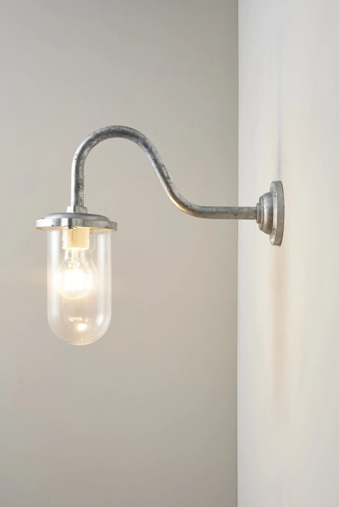 Applique coudée, 100W, Fixation murale simple 7672