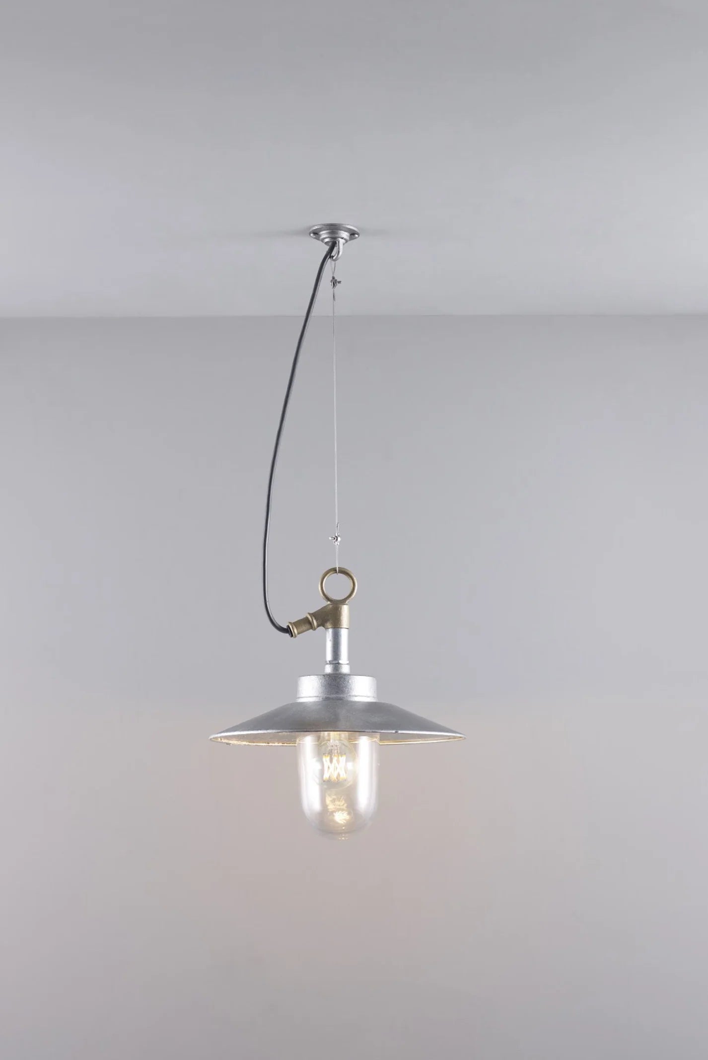 Suspension Well Glass avec réflecteur 7680 IP44