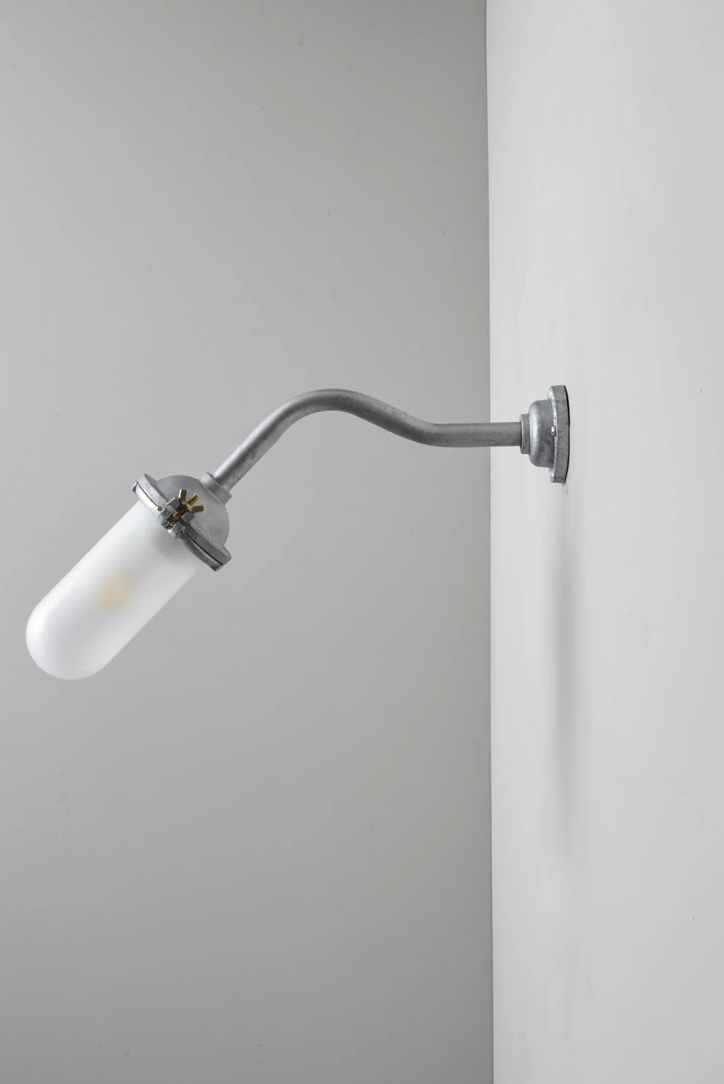 Applique coudée d'extérieure, sans réflecteur, 45°, Fixation murale simple 7684