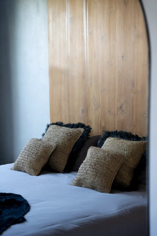 Housse raphia noir naturel 60 × 60 – vue 4 – Bazar Bizar