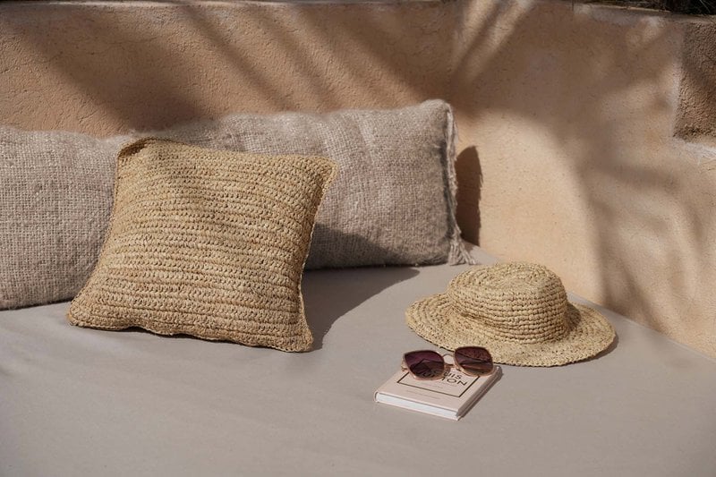 Housse raphia naturel 40 × 40 – vue 2 – Bazar Bizar