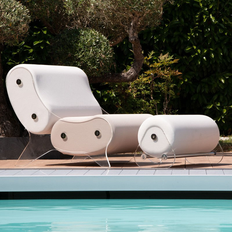 Ensemble MW06 Fauteuil bicolore blanc et beige clair et pouf design blanc – parois en PMMA coulé, assise en mousse alvéolaire