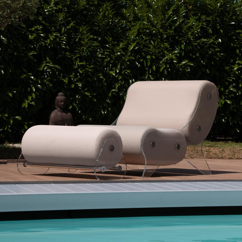 Ensemble MW06 Fauteuil et pouf design – parois en PMMA coulé, assise en mousse alvéolaire