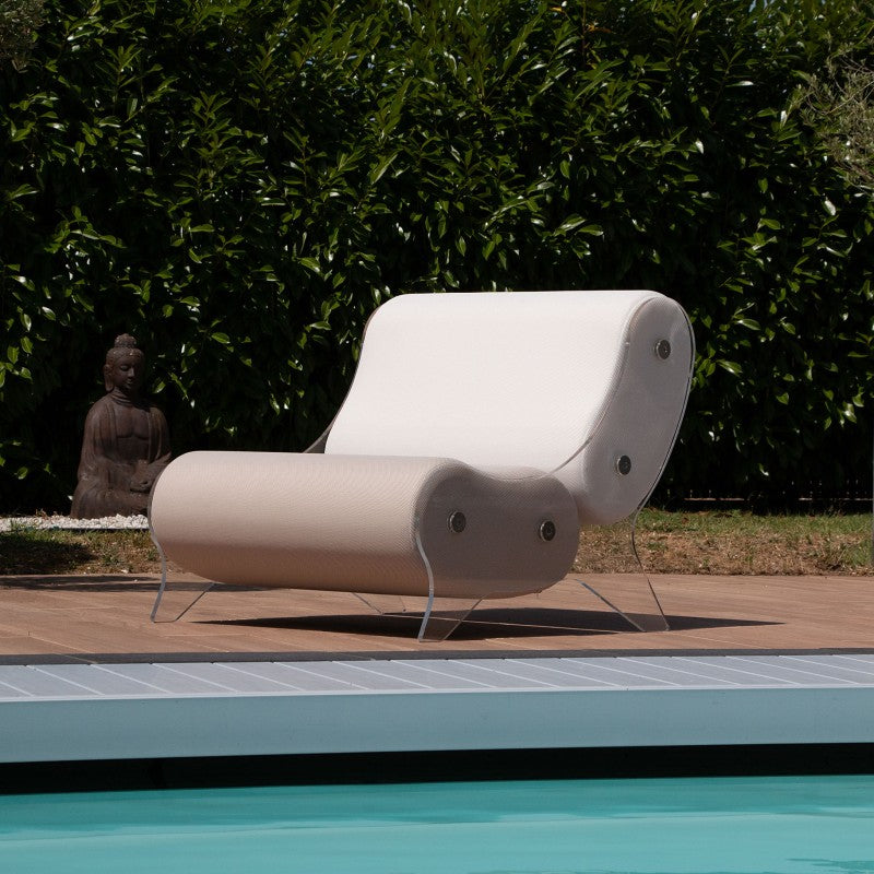 Fauteuil design MW06 bicolore – Parois en PMMA coulé, assise en mousse