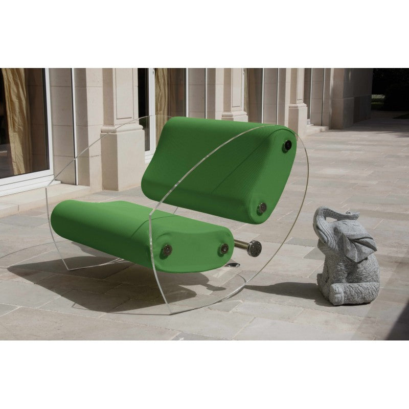 Fauteuil design MW07 – Parois en PMMA coulé, assise en mousse alvéolaire